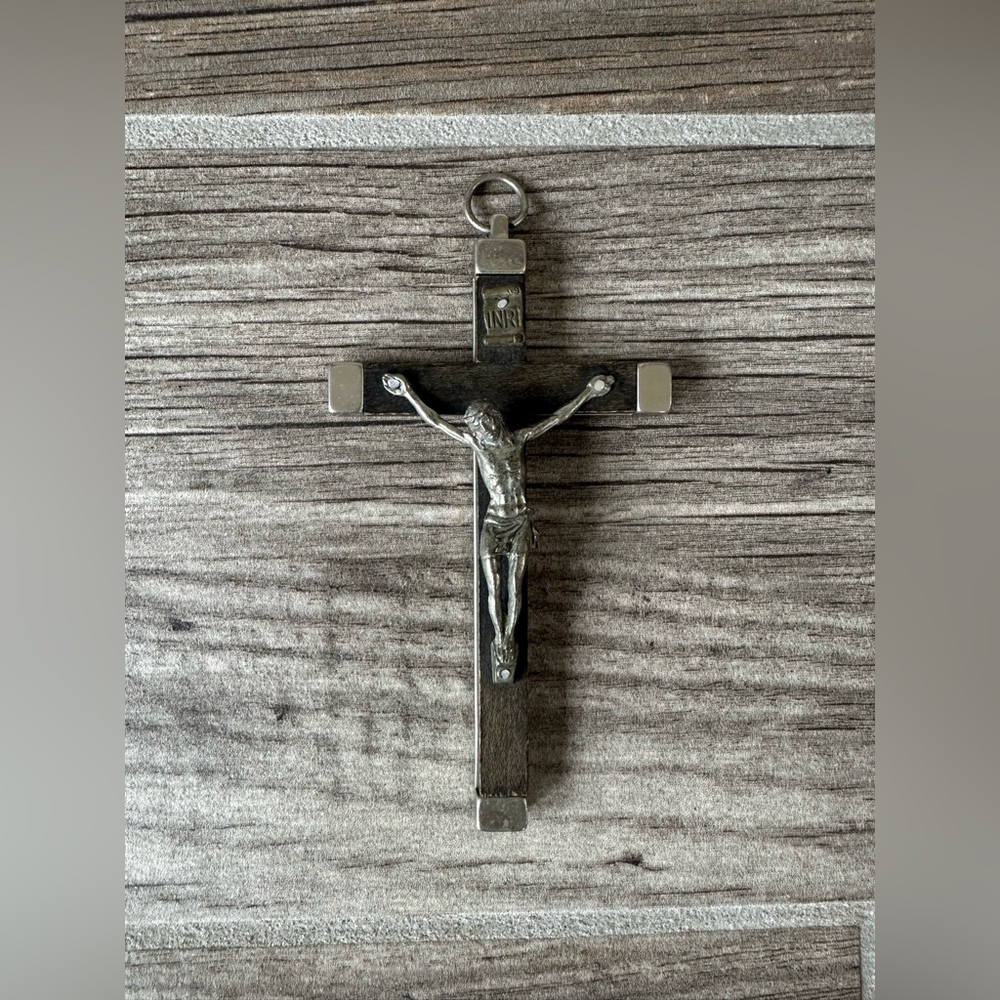 Vintage Wood Crucifix Cross Silver Tone Backing Italy Pendant / Wall Hanging